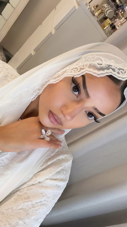 white lace abaya
